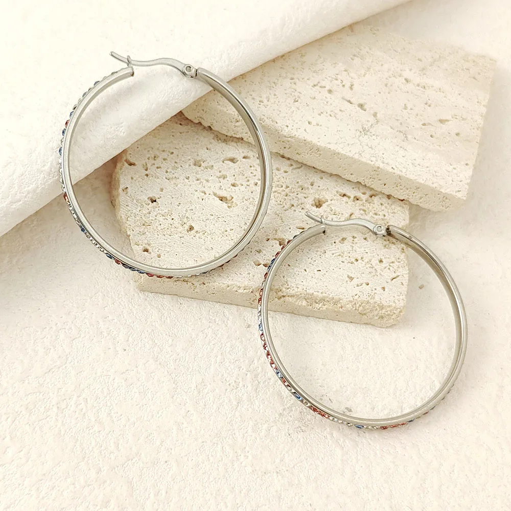 European and American style silver large circle earrings for women simple fashion design environmentally friendly jewelry gift
European and American style silver large circle earrings for women simple fashion design environmentally friendly jewelry gift
