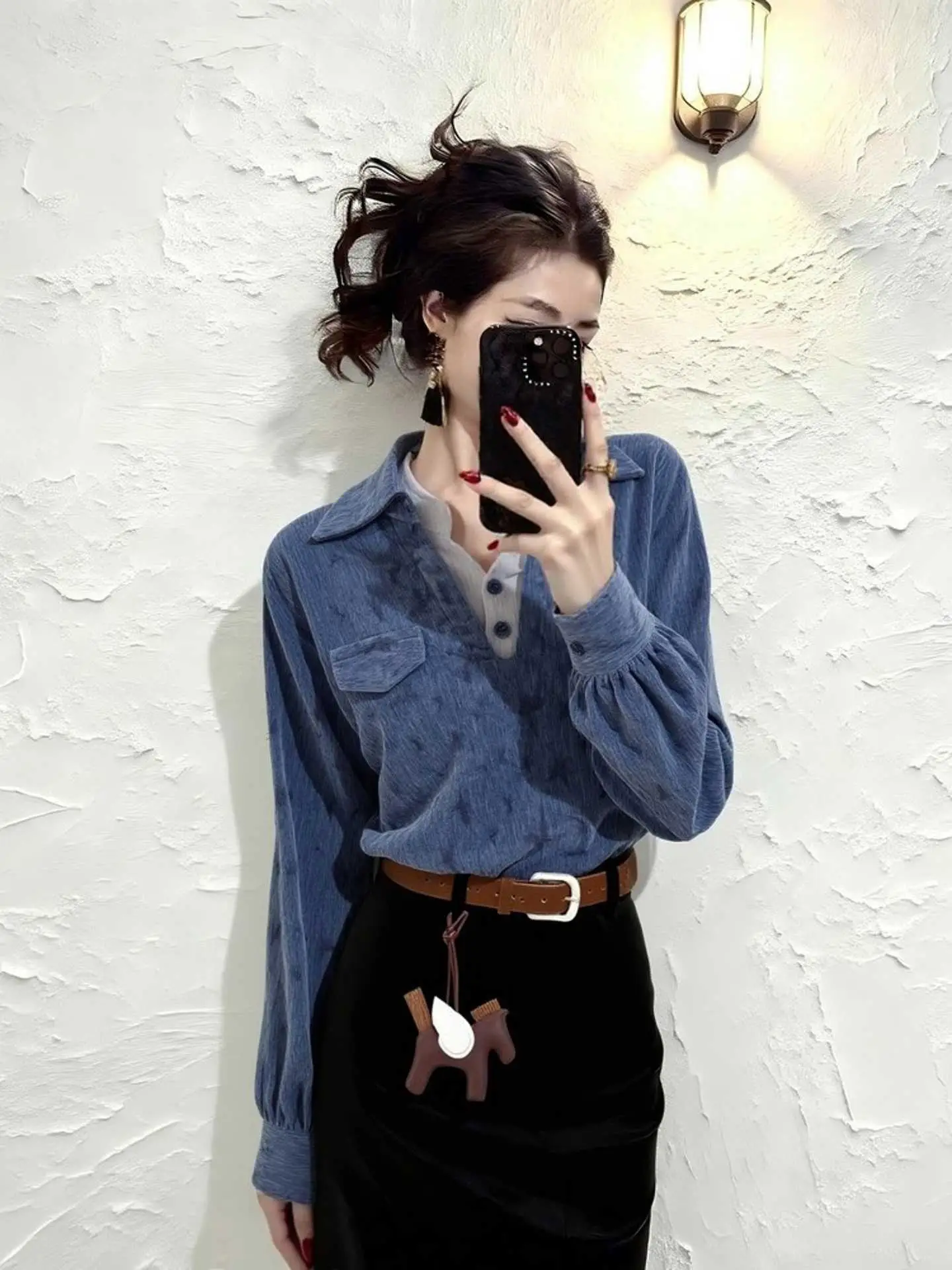 Свободная женская рубашка с цветными блоками, отложным воротником, длинными рукавами, защитой от УФ-излучения, в корейском стиле, новая весенняя модная тенденция
Свободная женская рубашка с цветными блоками, отложным воротником, длинными рукавами, защитой от УФ-излучения, в корейском стиле, новая весенняя модная тенденция