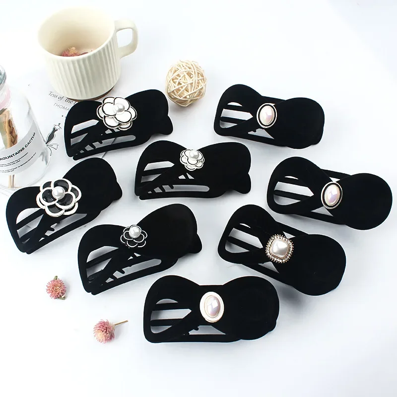 Элегантные простые черные заколки для волос с инкрустацией жемчугом и буквами, хвостик, коготь для женщин и девочек, винтажная заколка для волос с хвостиком, аксессуары для укладки
Элегантные простые черные заколки для волос с инкрустацией жемчугом и буквами, хвостик, коготь для женщин и девочек, винтажная заколка для волос с хвостиком, аксессуары для укладки