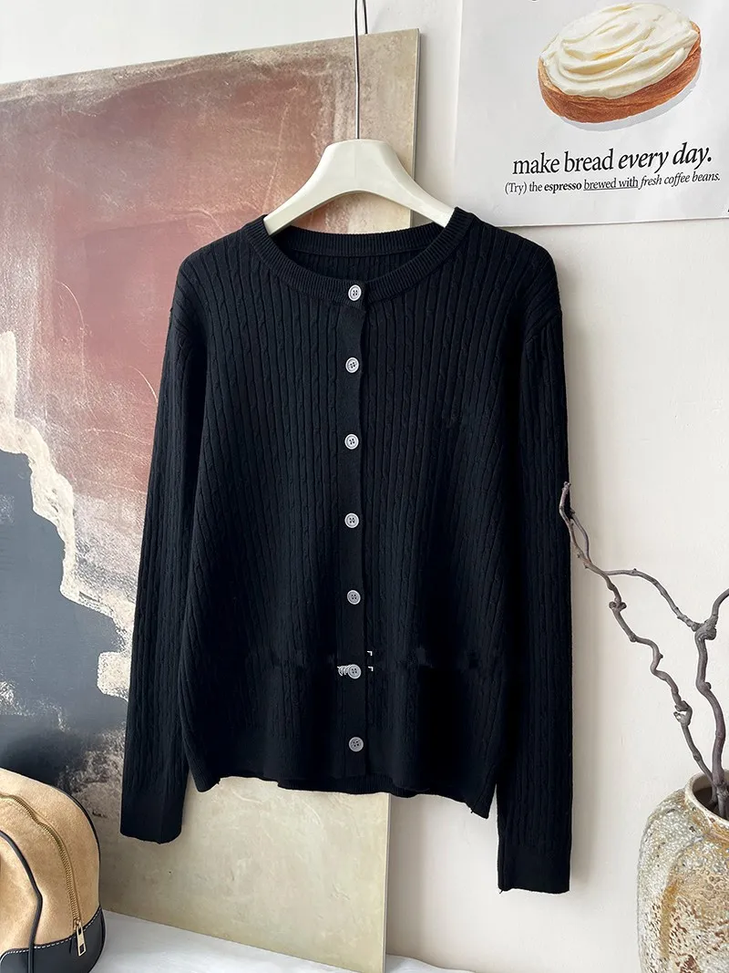 Sweet Hot Girl Embroidery Twist Sweater Women's Autumn/winter Casual O-neck Long-sleeve Knitted Cardigan Fashion Female Clothes
Sweet Hot Girl Embroidery Twist Sweater Women's Autumn/winter Casual O-neck Long-sleeve Knitted Cardigan Fashion Female Clothes