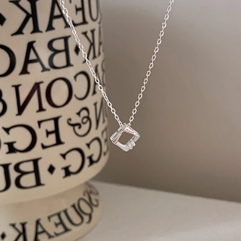 New 925 Sterling Silver Geometric Shape Necklace Simple Pendant Personality Choker Birthday Gift for Women Exquisite Jewelry
New 925 Sterling Silver Geometric Shape Necklace Simple Pendant Personality Choker Birthday Gift for Women Exquisite Jewelry