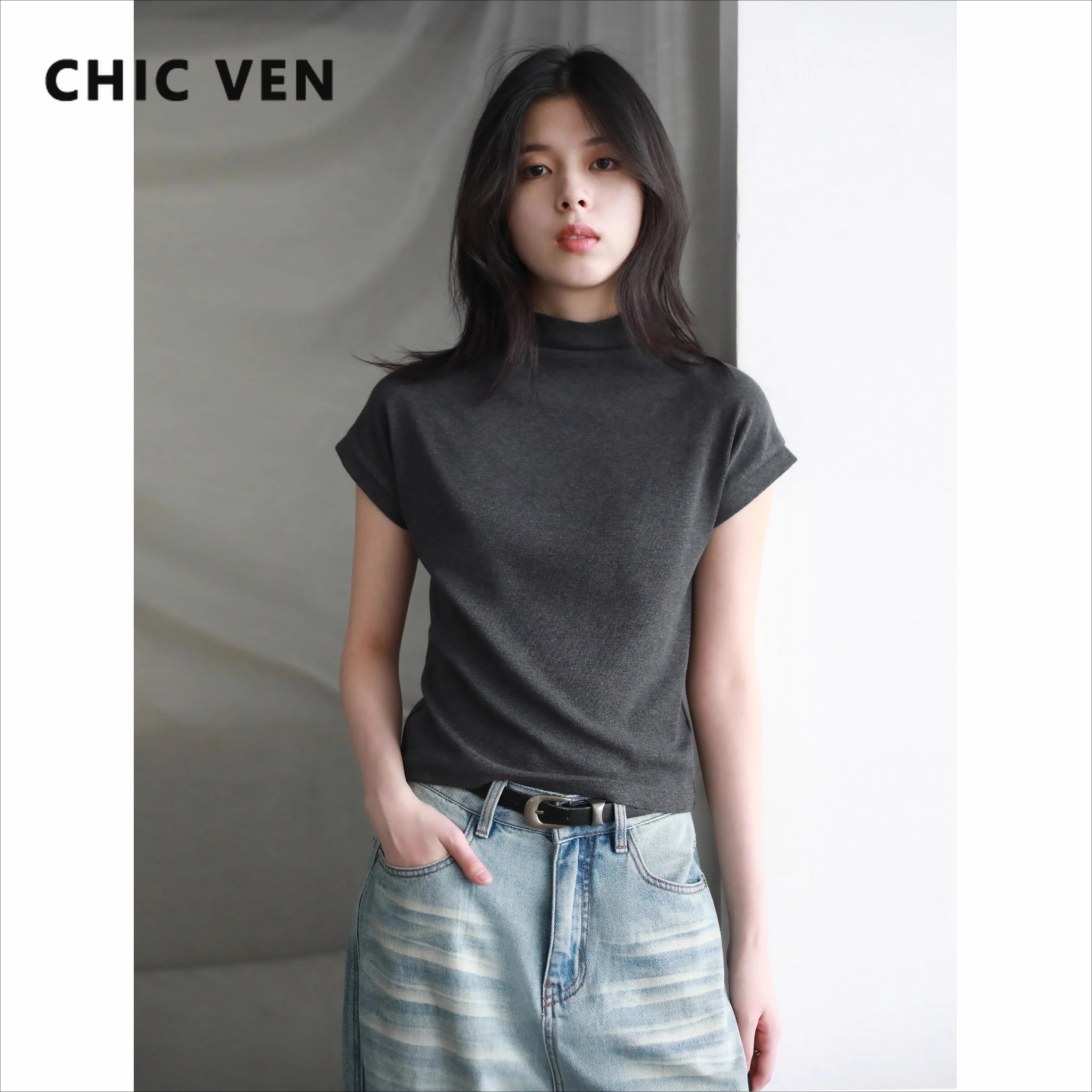 Женские футболки CHIC VEN, однотонные облегающие футболки с полувысоким воротником, эластичный базовый женский низ, весна-осень 2025 г. 
Женские футболки CHIC VEN, однотонные облегающие футболки с полувысоким воротником, эластичный базовый женский низ, весна-осень 2025 г.