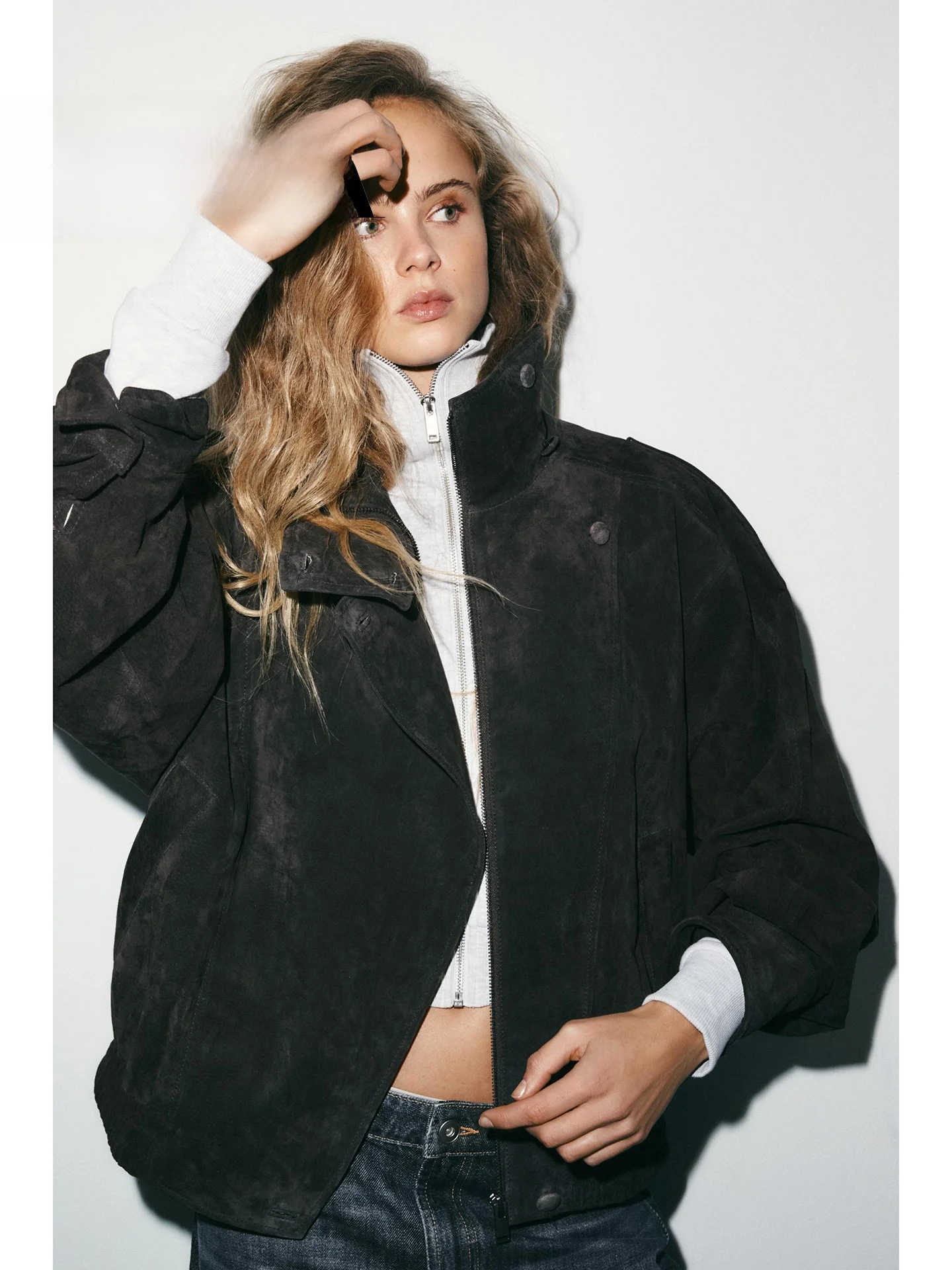 Retro Style Button Decorated Faux Leather Biker Jacket Women's Summer 2026 Outerwear Long Sleeve Loose Fit Fashion
Retro Style Button Decorated Faux Leather Biker Jacket Women's Summer 2026 Outerwear Long Sleeve Loose Fit Fashion