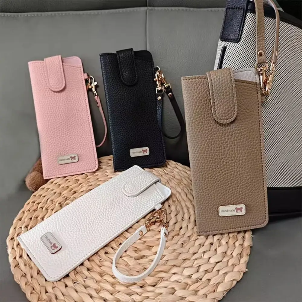PU Leather Sunglasses Storage Bag Solid Color Durable Sunglasses Pouch with Lanyard Portable Hanging Sunglasses
PU Leather Sunglasses Storage Bag Solid Color Durable Sunglasses Pouch with Lanyard Portable Hanging Sunglasses