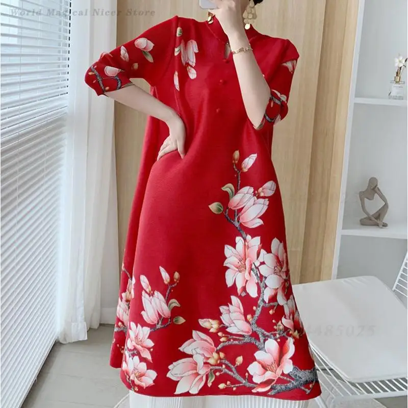Women Elegant Chinese Style Printed Modified Cheongsam Stand Collar Loose Pleated Dress Casual Slim Age-Reducing Outfit
Women Elegant Chinese Style Printed Modified Cheongsam Stand Collar Loose Pleated Dress Casual Slim Age-Reducing Outfit