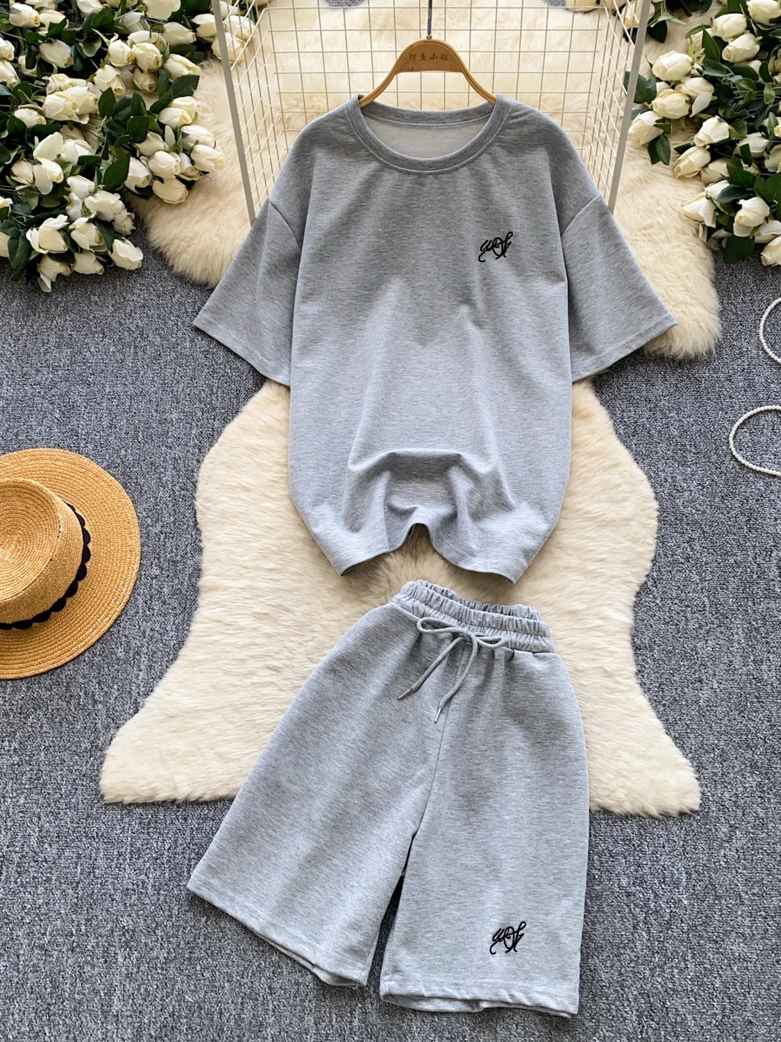 Korean Style Commute Casual Loose Cotton Short Sleeve Two-Piece Set Women Summer Versatile Comfortable Breathable Fashion Set
Korean Style Commute Casual Loose Cotton Short Sleeve Two-Piece Set Women Summer Versatile Comfortable Breathable Fashion Set