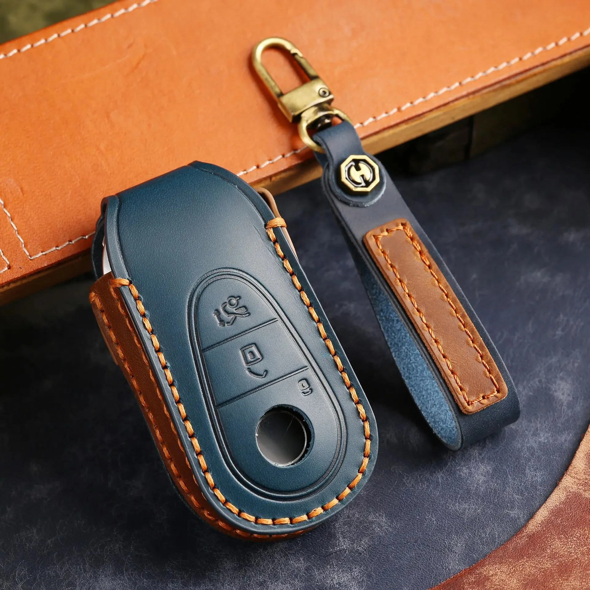 Leather Keychain for 2024 New Maybach with High Appearance Hanging Decor for Mercedes-Benz Key Cover Genuine Leather Key Case
Leather Keychain for 2024 New Maybach with High Appearance Hanging Decor for Mercedes-Benz Key Cover Genuine Leather Key Case