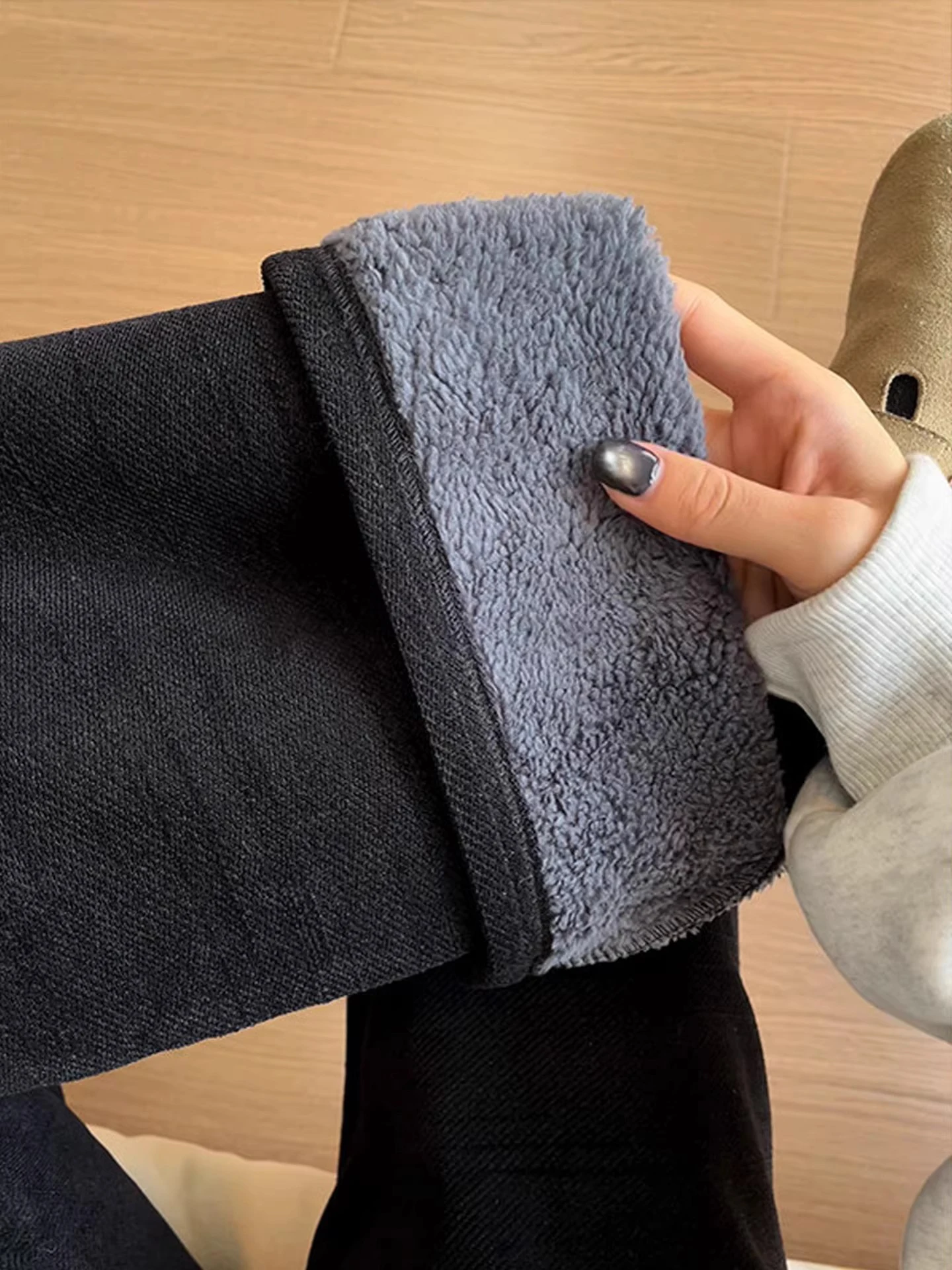 Thiened Winter Cotton Pants for Men Warm Fce Lined Knitted Trousers Heavyweight Straight Leg Casual Pants Youth Faion
Thiened Winter Cotton Pants for Men Warm Fce Lined Knitted Trousers Heavyweight Straight Leg Casual Pants Youth Faion