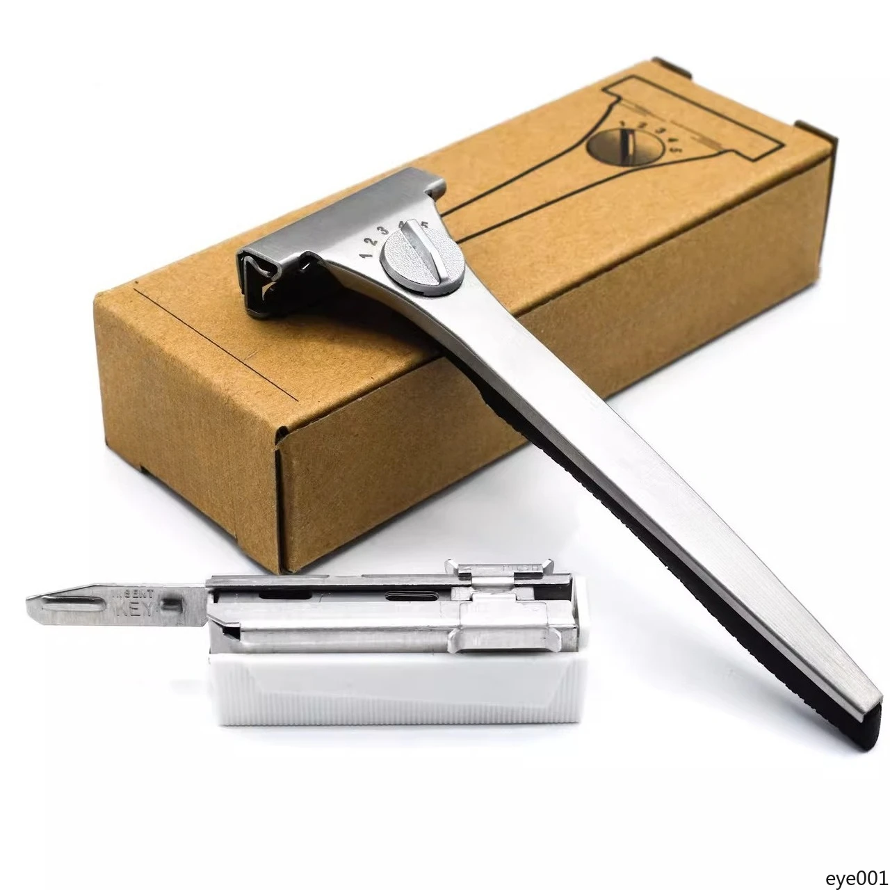 Adjustable Jet Spray Men's Shaver + 20 Pcs Single Edge Jet Blades Replacement Refill
Adjustable Jet Spray Men's Shaver + 20 Pcs Single Edge Jet Blades Replacement Refill