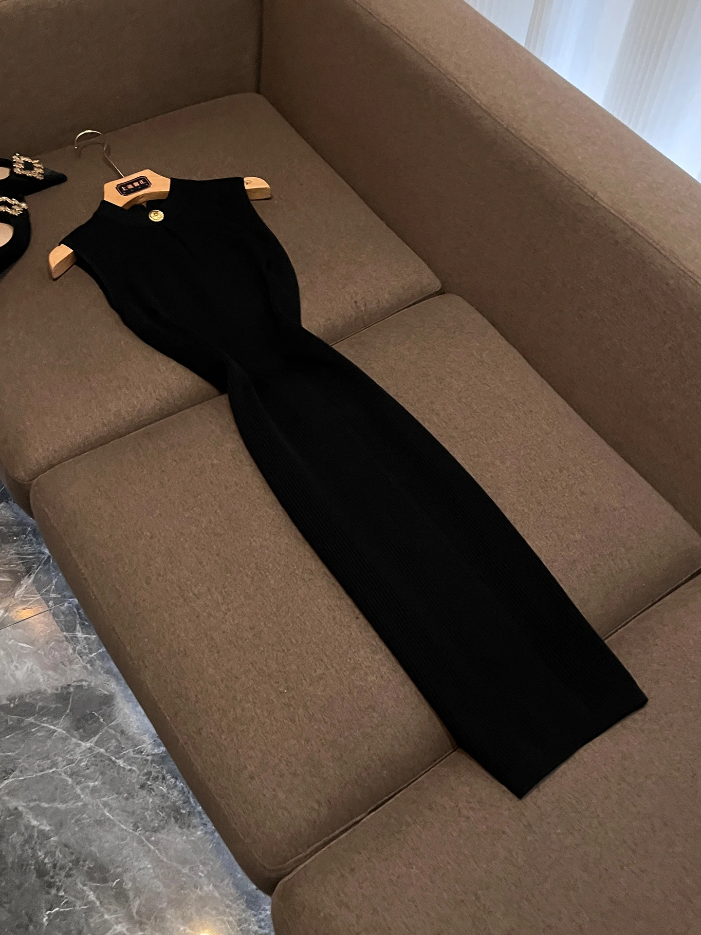Summer 2026 High Waist Knitted Dress Women's Slim Fit Sleeveless Commute Long Dress Simple Style City Commute S Type Body Shape
Summer 2026 High Waist Knitted Dress Women's Slim Fit Sleeveless Commute Long Dress Simple Style City Commute S Type Body Shape