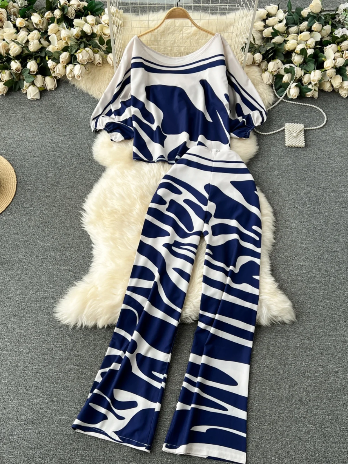 Salt Series Lightweight Mature Sle Two-Piece Set Women's High Waist Wide Leg Pants Loose Fit Anti-Aging Printed Top
Salt Series Lightweight Mature Sle Two-Piece Set Women's High Waist Wide Leg Pants Loose Fit Anti-Aging Printed Top