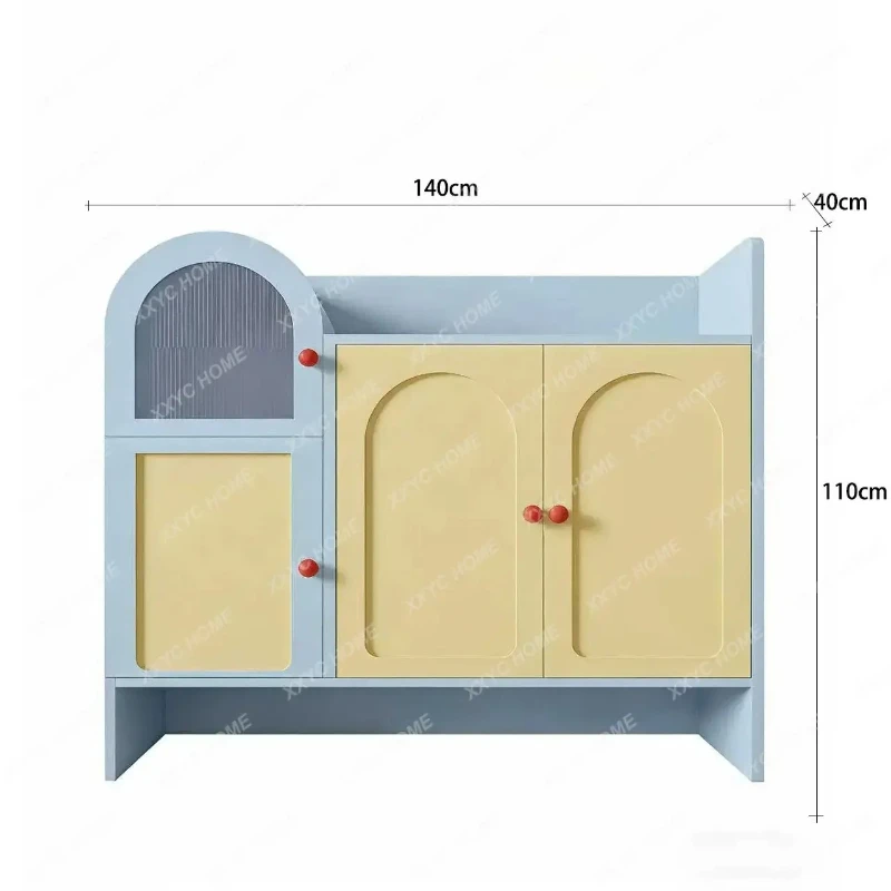 A Lentrance to the home is integrated with the entrance cabinet against the wall and storage locker outside
A Lentrance to the home is integrated with the entrance cabinet against the wall and storage locker outside