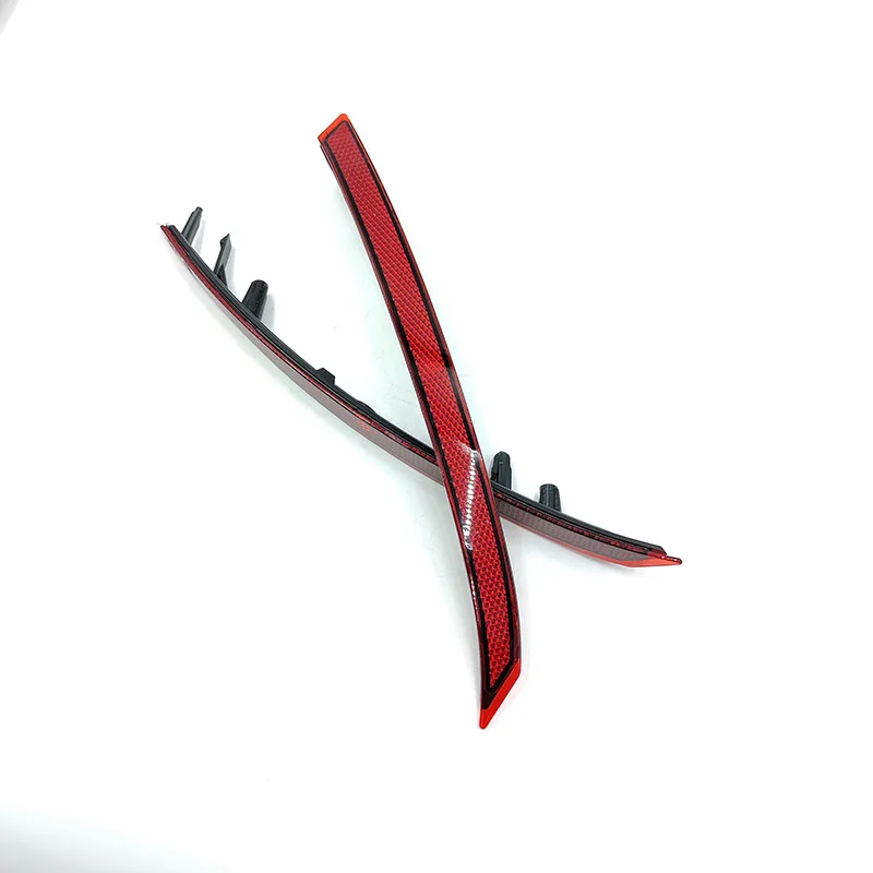 Left Right Rear Bumper Reflector Taillight For Land Rover Range Rover Velar L560 2017-2021
Left Right Rear Bumper Reflector Taillight For Land Rover Range Rover Velar L560 2017-2021