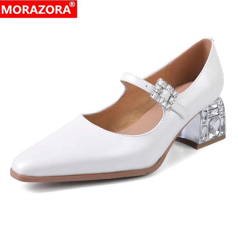 MORAZORA, размеры 34–40, новые туфли из натуральной кожи, женские туфли-лодочки на высоком каблуке 5,5 см, Мэри Джейн со стразами и острым носком, вечерние свадебные туфли
MORAZORA, размеры 34–40, новые туфли из натуральной кожи, женские туфли-лодочки на высоком каблуке 5,5 см, Мэри Джейн со стразами и острым носком, вечерние свадебные туфли