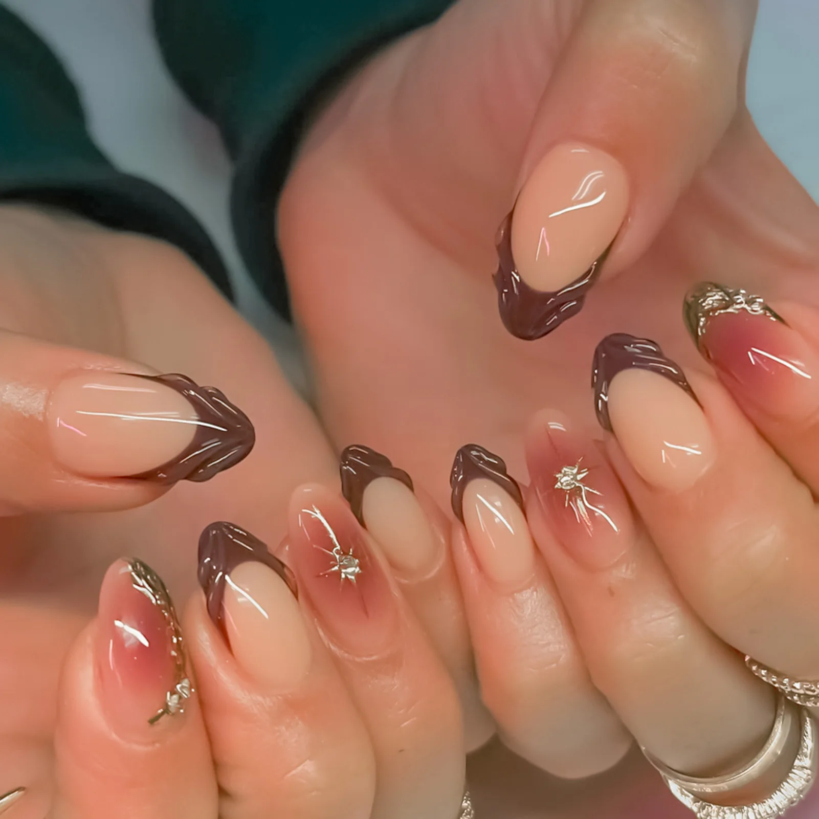 24Pcs Nude Color Almond Fake Nails Brown French Tips Press On Nails 3D Designs Full Cover False Nails for Y2K Girls DIY Manicure
24Pcs Nude Color Almond Fake Nails Brown French Tips Press On Nails 3D Designs Full Cover False Nails for Y2K Girls DIY Manicure