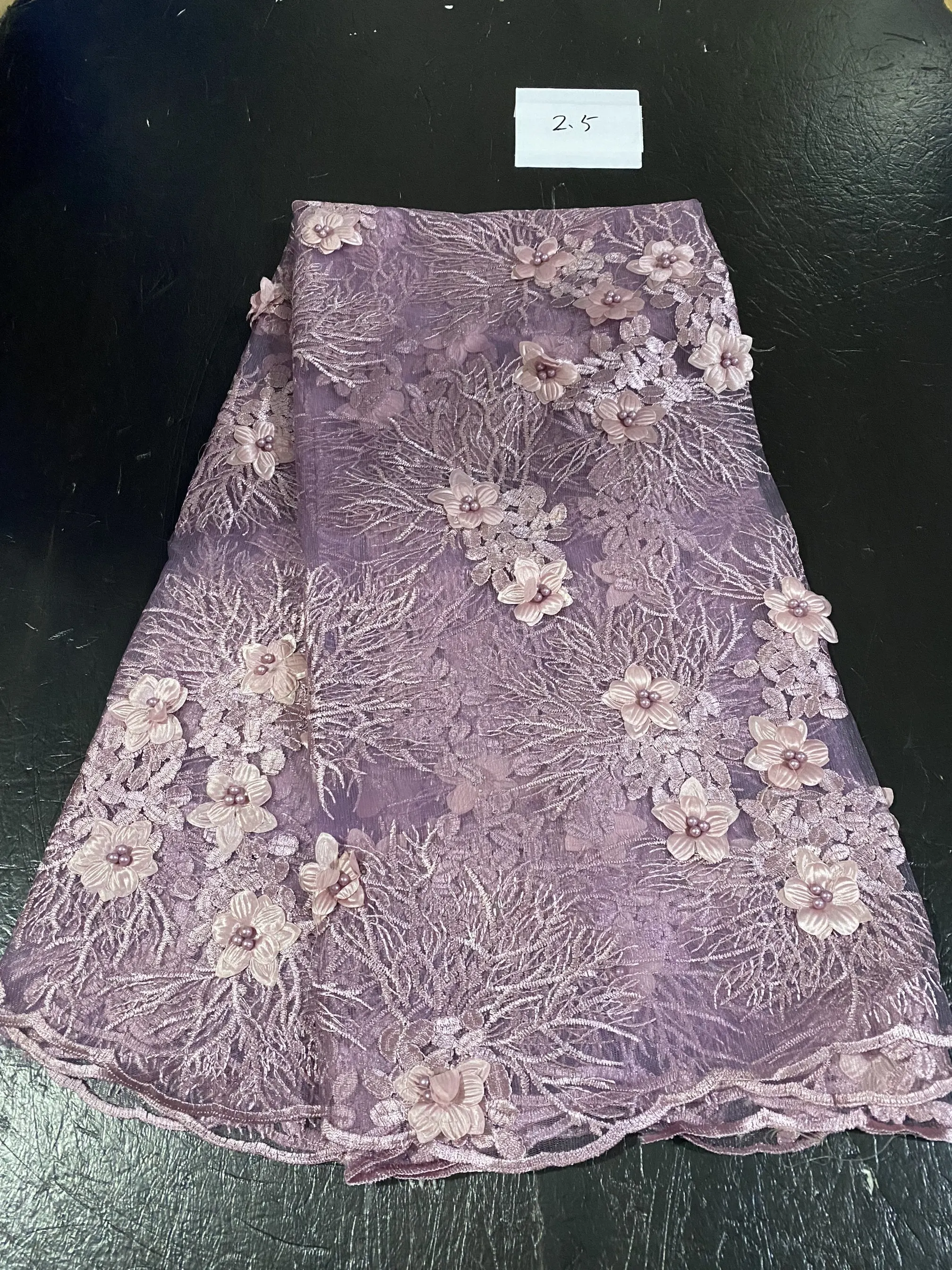 New Nigerian Tulle Lace African Beaded Sequins Net Lace Fabric Embroidery French Mesh Lace Fabric With Sequin For Party Sew
New Nigerian Tulle Lace African Beaded Sequins Net Lace Fabric Embroidery French Mesh Lace Fabric With Sequin For Party Sew