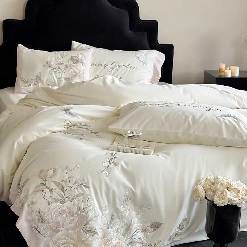 Luxury Bedding Set, Chic Butterfly Flowers Embroidery, 100% Cotton, Princess Duvet Cover, Fitted Sheet, Bed Sheet, Pillowcases
Luxury Bedding Set, Chic Butterfly Flowers Embroidery, 100% Cotton, Princess Duvet Cover, Fitted Sheet, Bed Sheet, Pillowcases