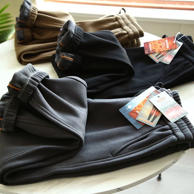 Thickened Fleece Warm Windproof Trousers Men's Winter New Style Casual Loose Fit Straight Leg Fashion Urban Style Trousers
Thickened Fleece Warm Windproof Trousers Men's Winter New Style Casual Loose Fit Straight Leg Fashion Urban Style Trousers