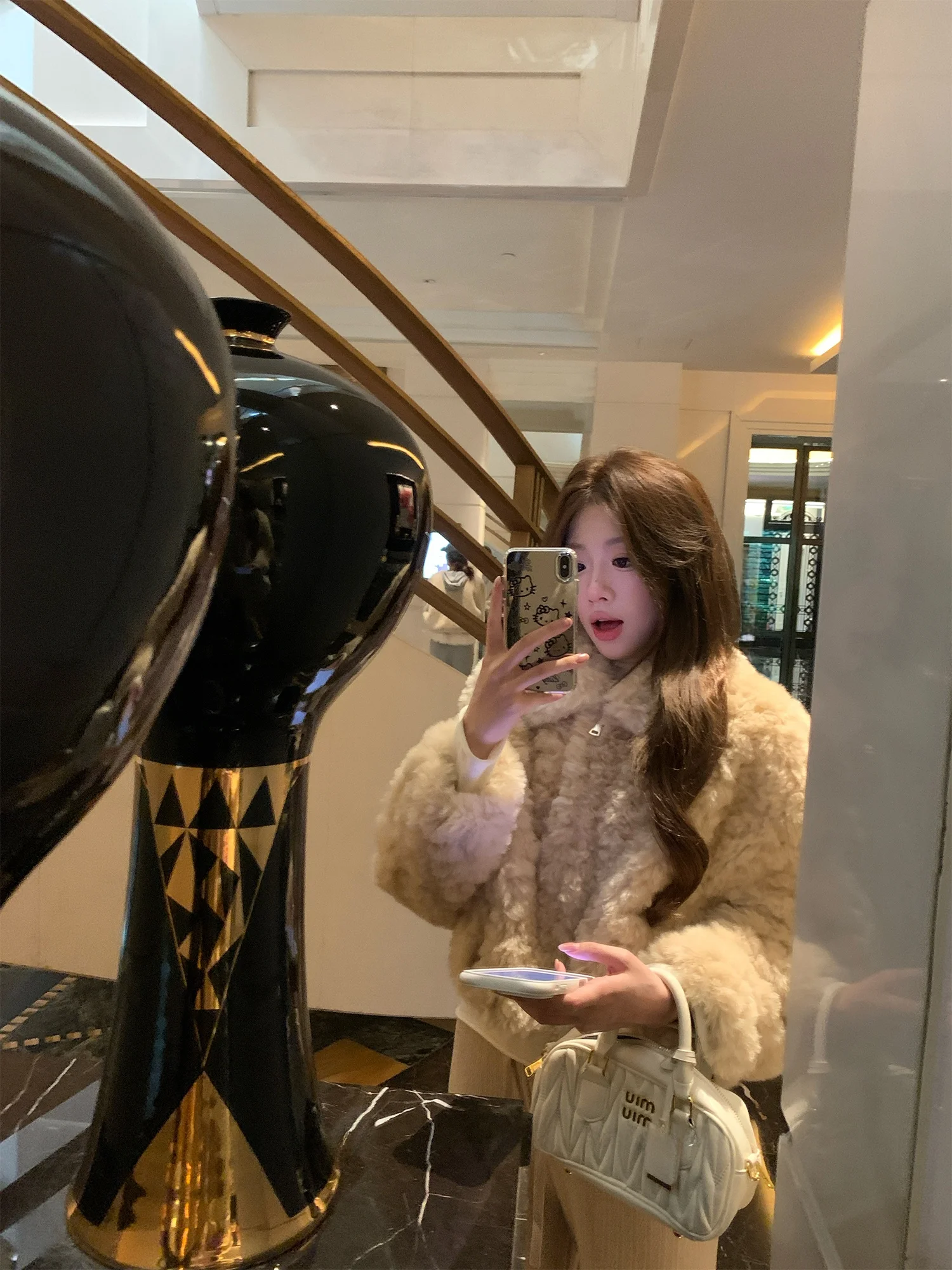 OKJJ ort Fluffy Lamb Fur Jaet Женская модная корейская шуба с меховым воротником из активированной кожи, экологически чистая шуба
OKJJ ort Fluffy Lamb Fur Jaet Женская модная корейская шуба с меховым воротником из активированной кожи, экологически чистая шуба