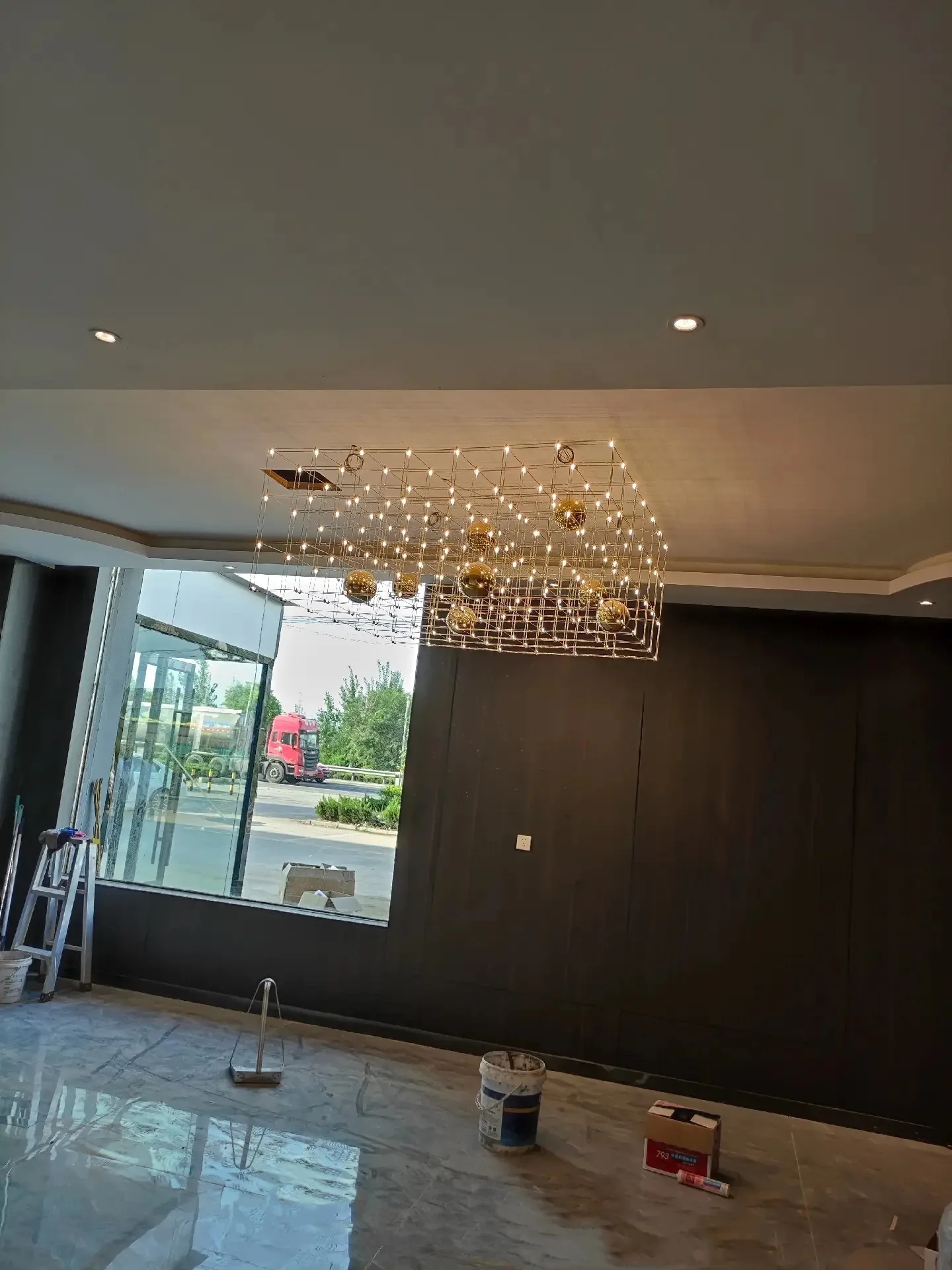 Restaurant front desk bar chandelier high-end hall living room main light 
Restaurant front desk bar chandelier high-end hall living room main light