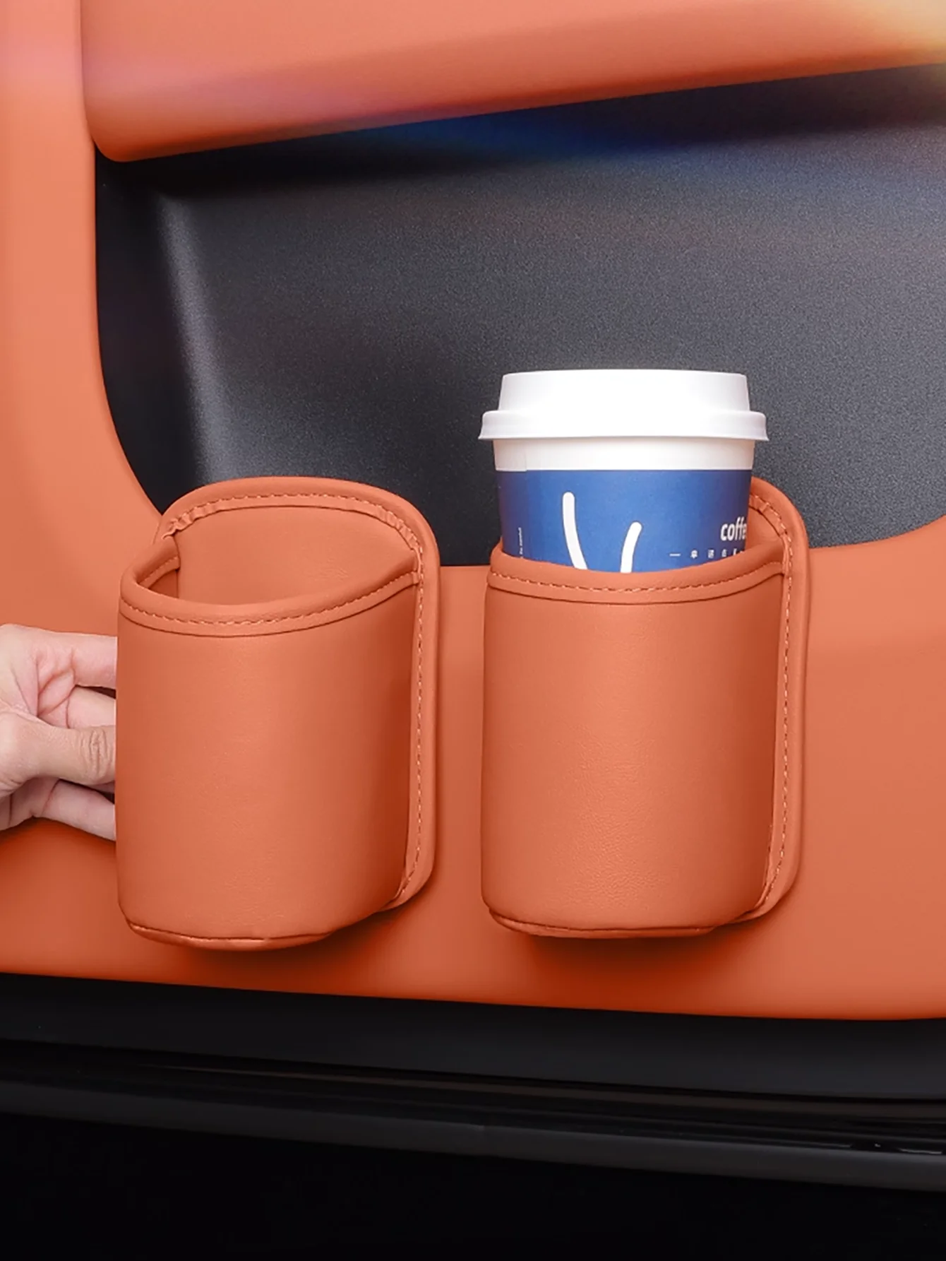 PU leather car cup holder storage -2-in-1 car beverage holder and storage box, high-end car storage for mobile phones/keys/coins
PU leather car cup holder storage -2-in-1 car beverage holder and storage box, high-end car storage for mobile phones/keys/coins