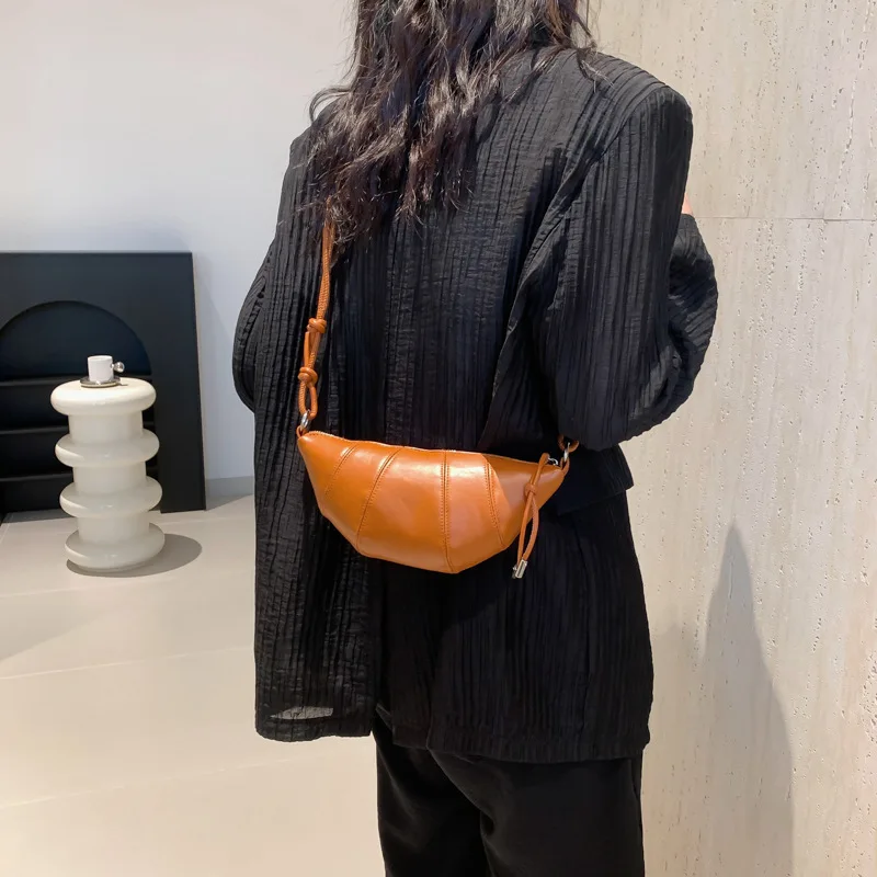 New Arrival Woman Underarm Shoulder Hobo Bag Trendy Small Crossbody Bag PU Leather Fashion Croissant Style Cellphone Purse Bag
New Arrival Woman Underarm Shoulder Hobo Bag Trendy Small Crossbody Bag PU Leather Fashion Croissant Style Cellphone Purse Bag