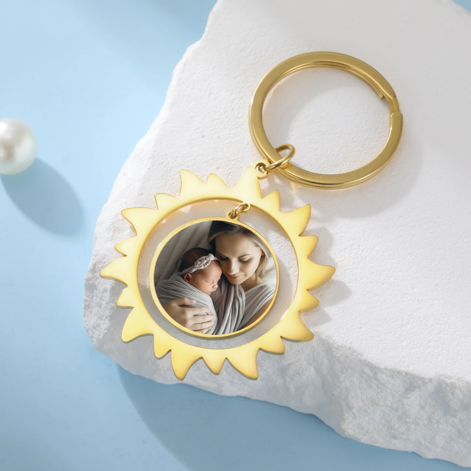 Custom Keychain Sun Shape Mother Child Photos Preserving Beautiful Happy Moments Locking Warm Parent Child Suitable Gift Mother
Custom Keychain Sun Shape Mother Child Photos Preserving Beautiful Happy Moments Locking Warm Parent Child Suitable Gift Mother