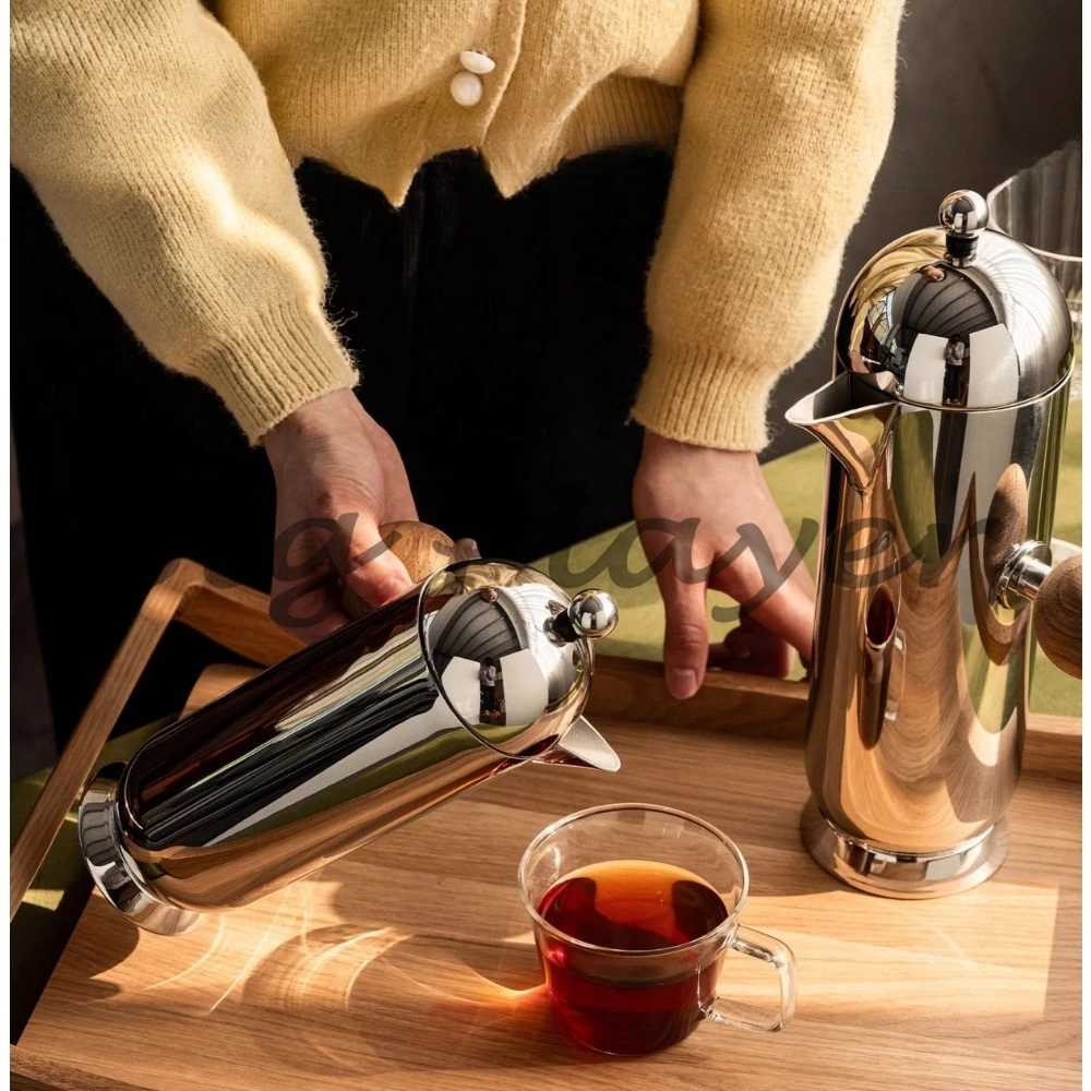 European stainless steel French press pot Household Hand brewed coffee Milk foam appliance Light luxury decorative accessories
European stainless steel French press pot Household Hand brewed coffee Milk foam appliance Light luxury decorative accessories
