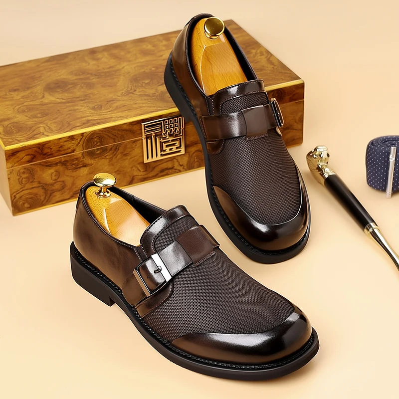 New casual men's leather shoes Retro and British styles Work and office Outdoor trendy high-quality shoes Black brown versatile
New casual men's leather shoes Retro and British styles Work and office Outdoor trendy high-quality shoes Black brown versatile