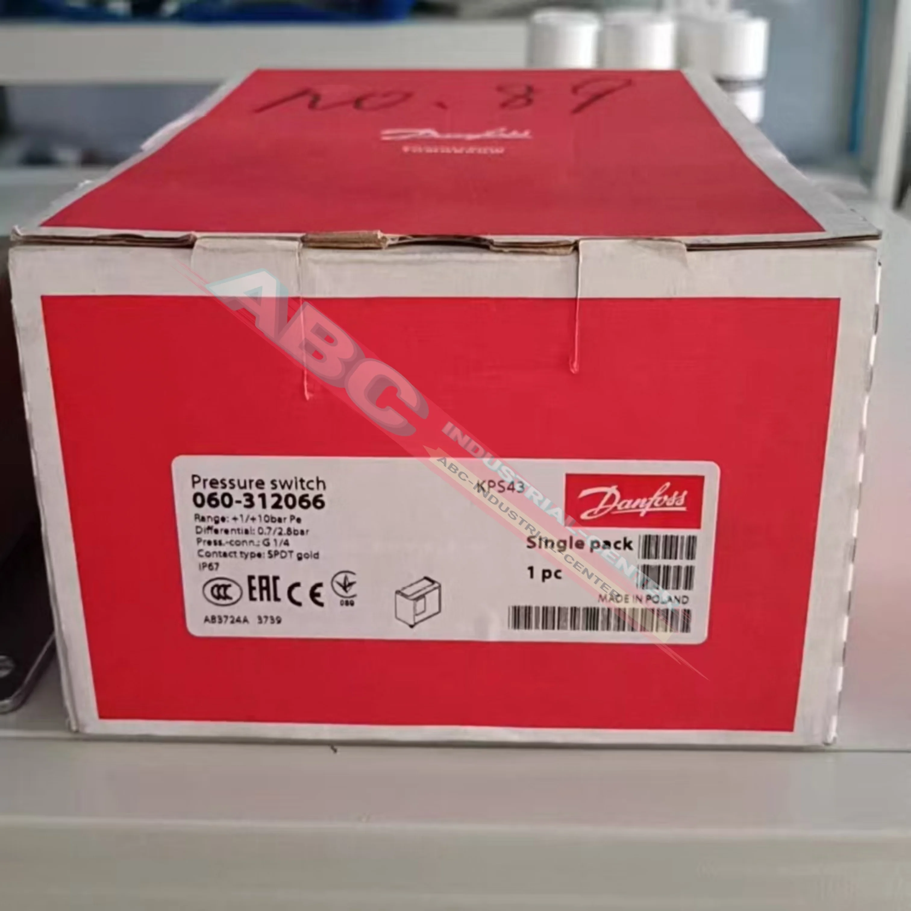 pressure switch 060-312066 KPS43 new in box
pressure switch 060-312066 KPS43 new in box