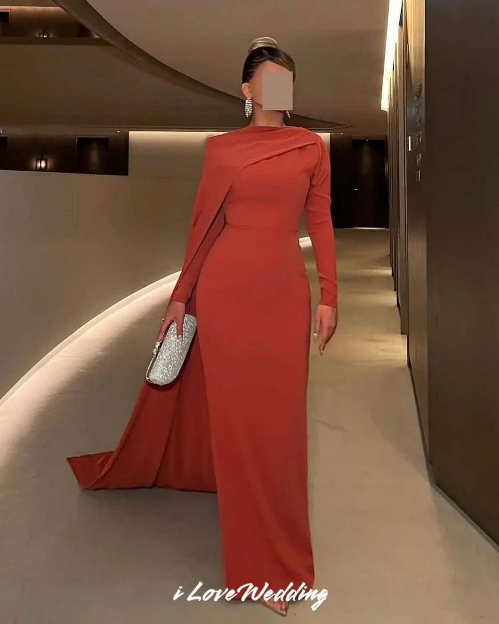 Red Long Sleeve Evening Dress 2025 Satin High Neck Cocktail Prom Gowns Floor-Length Wateau Train Wedding Party Dress Customized
Red Long Sleeve Evening Dress 2025 Satin High Neck Cocktail Prom Gowns Floor-Length Wateau Train Wedding Party Dress Customized