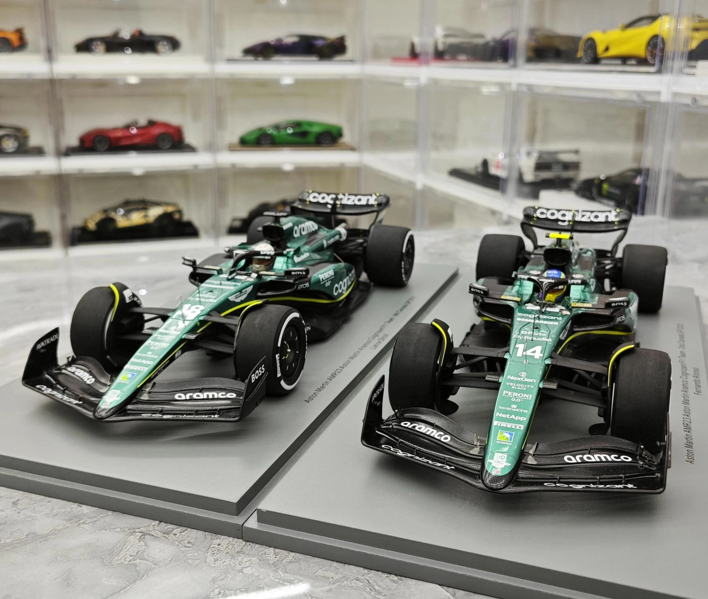 Искра 1:18 F1 AMR23 2023 14 # Алонсо 18. # Моделирование прогулок, ограниченная серия, смоляная металлическая статическая модель автомобиля, игрушка в подарок
Искра 1:18 F1 AMR23 2023 14 # Алонсо 18. # Моделирование прогулок, ограниченная серия, смоляная металлическая статическая модель автомобиля, игрушка в подарок