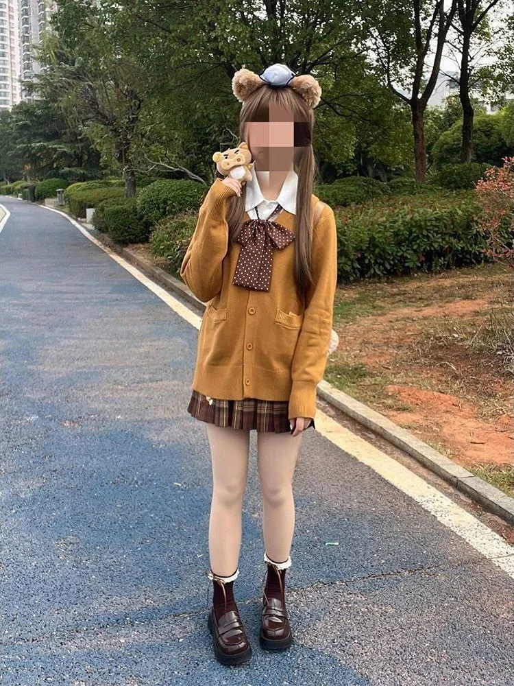Faionable Knitted Cardigan Long Sve Jk orm Set Autumn Winter Commute Ensemble Layered Wear School orm Sle
Faionable Knitted Cardigan Long Sve Jk orm Set Autumn Winter Commute Ensemble Layered Wear School orm Sle
