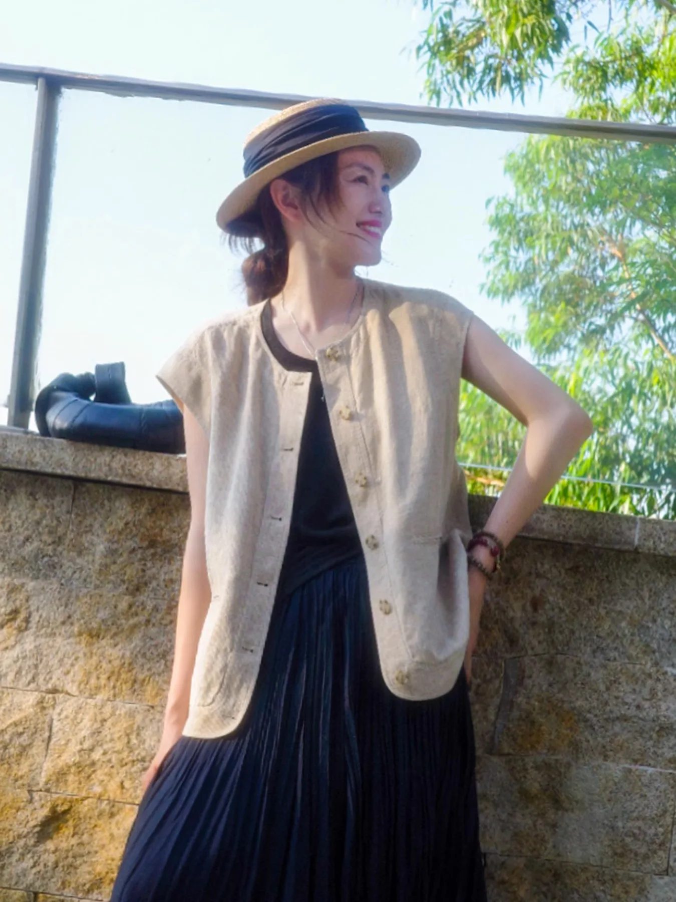 Linen Vest Thin Outerwear Summer Faionable round Ne Single Button Closure Pure Color Can Be Worn All Your Life
Linen Vest Thin Outerwear Summer Faionable round Ne Single Button Closure Pure Color Can Be Worn All Your Life