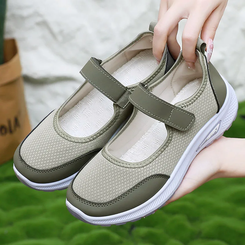 Middle-aged and Elderly Mother Shoes in Summer 2025 New Lightweight Soft-soled Breathable Thick-soled Outdoor Casual Shoes
Middle-aged and Elderly Mother Shoes in Summer 2025 New Lightweight Soft-soled Breathable Thick-soled Outdoor Casual Shoes