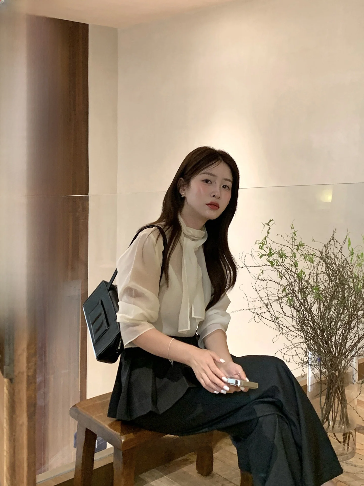 Korean Style Women's Shirt Spring Summer Slimming Gentle Micro Transparency Belt Long Sleeve Top Skin-friendly Breathable
Korean Style Women's Shirt Spring Summer Slimming Gentle Micro Transparency Belt Long Sleeve Top Skin-friendly Breathable