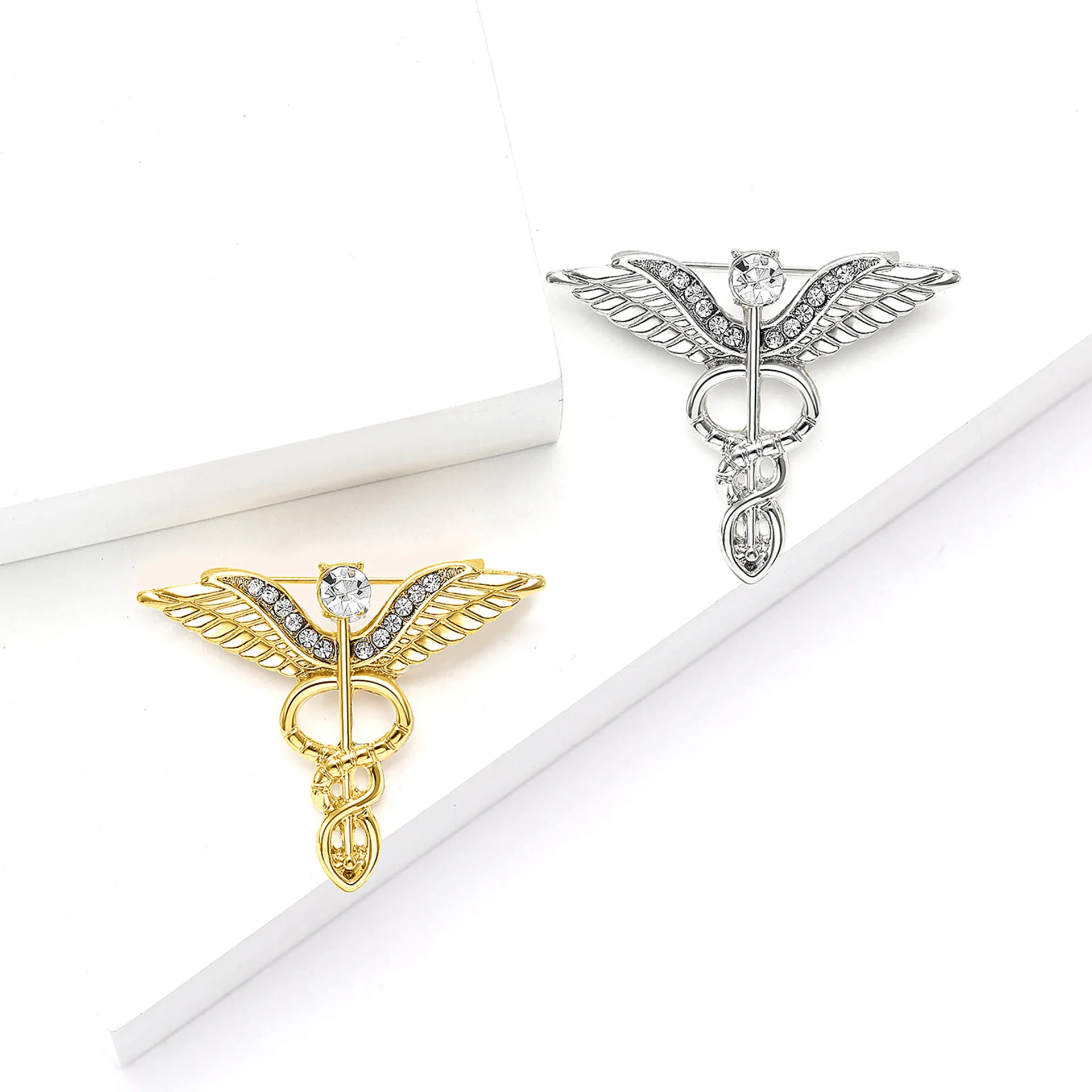 Rhinestone Angel Wings Brooch, Suitable For Both Men And Women, Is A Casual Accessory Gift For Parties, Banquets And Friends
Rhinestone Angel Wings Brooch, Suitable For Both Men And Women, Is A Casual Accessory Gift For Parties, Banquets And Friends