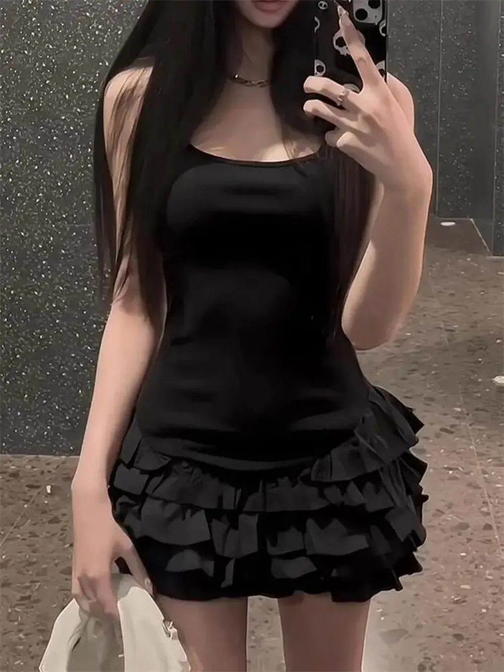 Chic Sleeveless Mini Dress For Woman Summer Black Dresses Sexy Clubwear Party Slim fit Ruffle Pleated Short Dress
Chic Sleeveless Mini Dress For Woman Summer Black Dresses Sexy Clubwear Party Slim fit Ruffle Pleated Short Dress