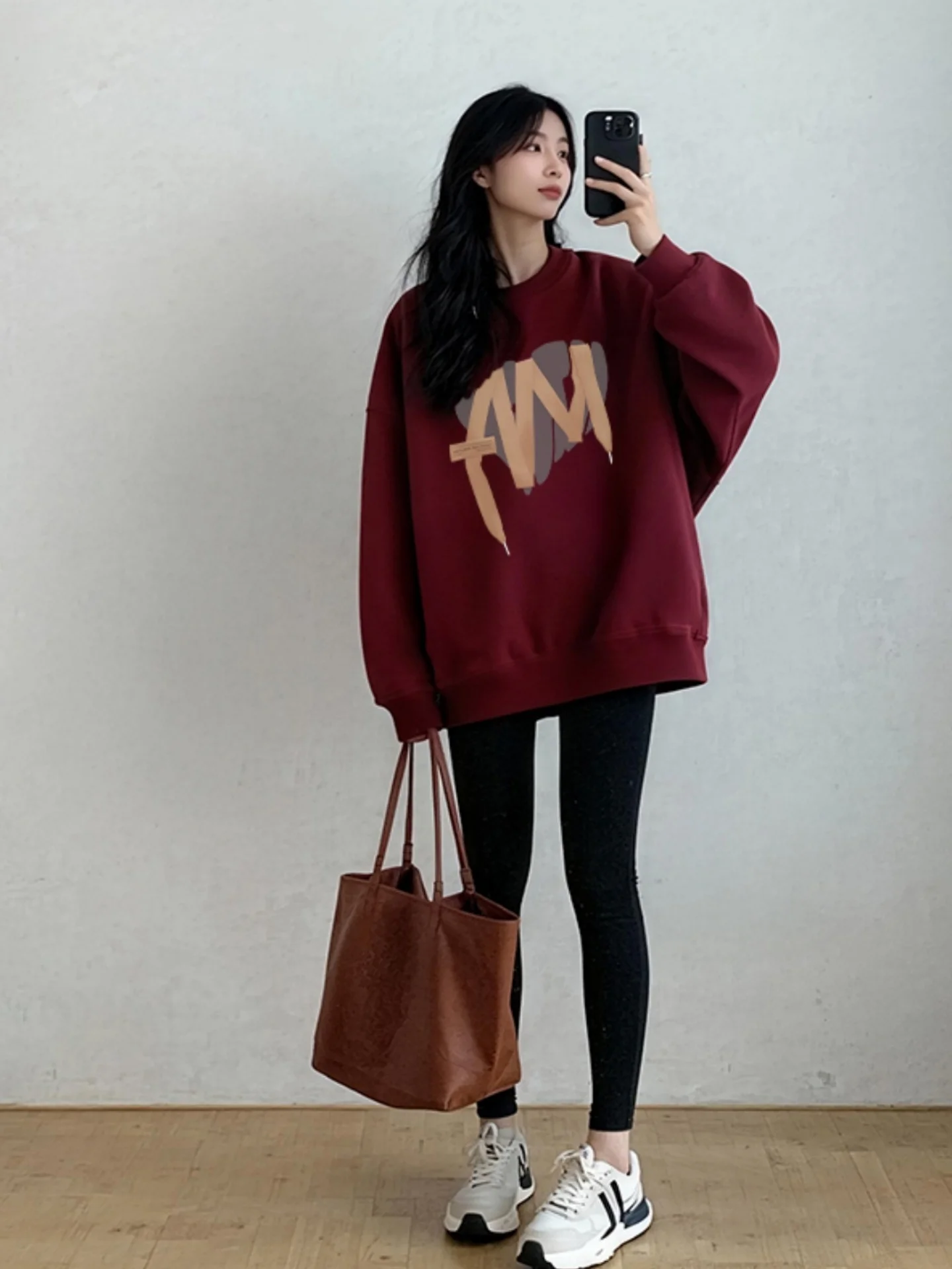 Thickened Fleece Hoodless Sweatshirt Women's Winter Loose Lazy Style round Neck Pullover Large Size Warm Top Red New Model
Thickened Fleece Hoodless Sweatshirt Women's Winter Loose Lazy Style round Neck Pullover Large Size Warm Top Red New Model