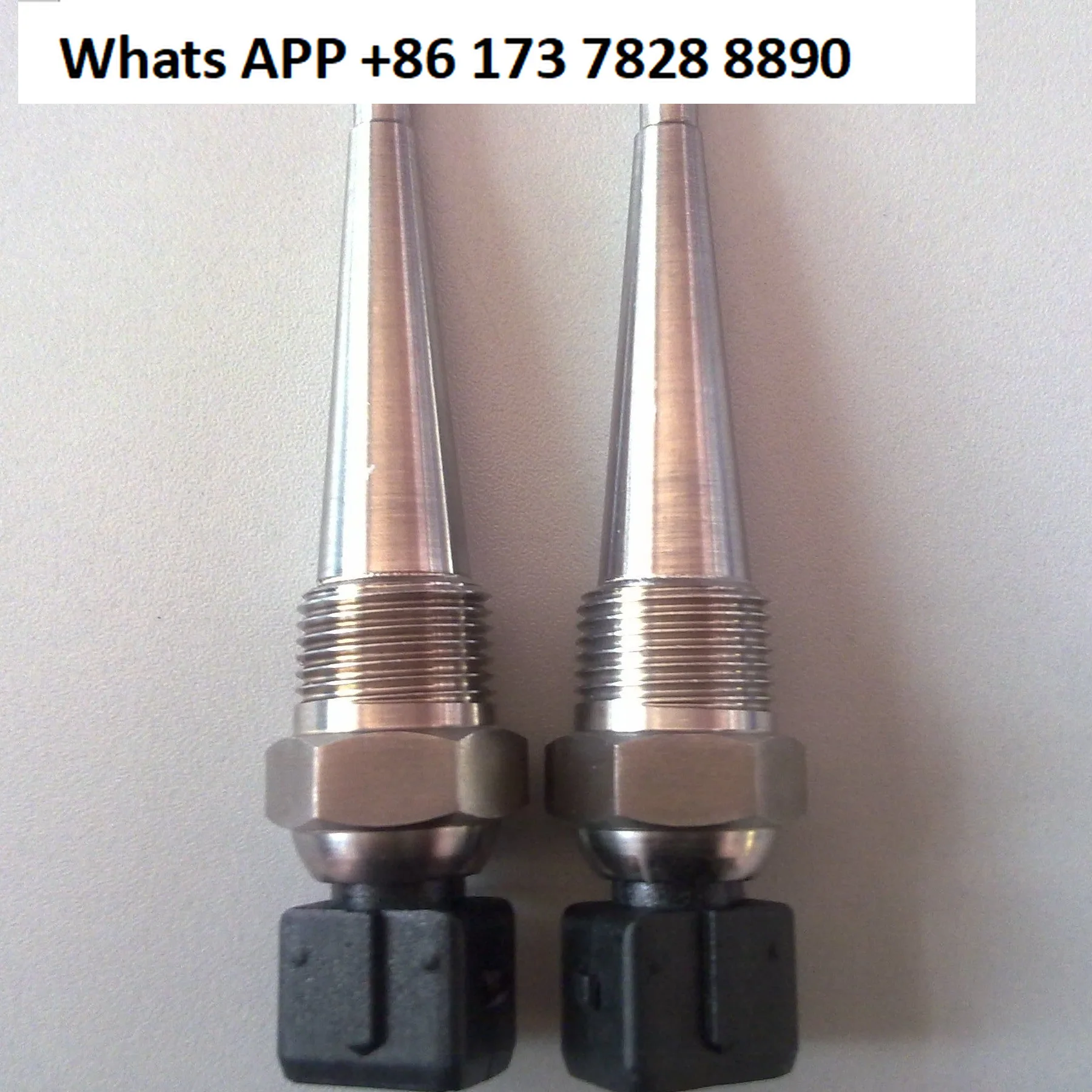 Air compressor temperature sensor 1089057400/01/02/03/54 1089057470
Air compressor temperature sensor 1089057400/01/02/03/54 1089057470