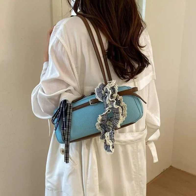 Super Fire Contrasting Color Single Shoulder Underarm Pillow Bag Women's 2026 New Large-capacity Portable Work Commuter Tote Bag
Super Fire Contrasting Color Single Shoulder Underarm Pillow Bag Women's 2026 New Large-capacity Portable Work Commuter Tote Bag
