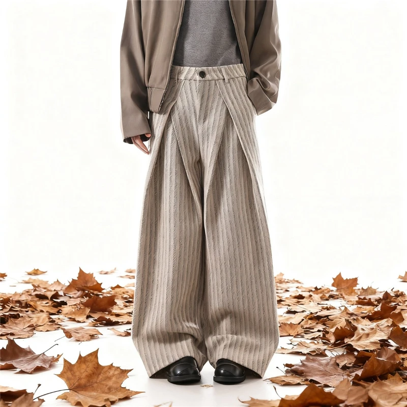 Нишевый дизайн, мужские весенне-осенние повседневные брюки в полоску контрастного цвета, шерстяные плиссированные свободные прямые повседневные мужские брюки с широкими штанинами
Нишевый дизайн, мужские весенне-осенние повседневные брюки в полоску контрастного цвета, шерстяные плиссированные свободные прямые повседневные мужские брюки с широкими штанинами