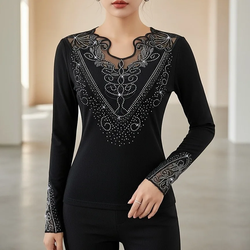 2025 Autumn Winter European style Women Shirt V-neck Long Sleeved Diamond Tops Patchwork Lace Black T Shirt
2025 Autumn Winter European style Women Shirt V-neck Long Sleeved Diamond Tops Patchwork Lace Black T Shirt
