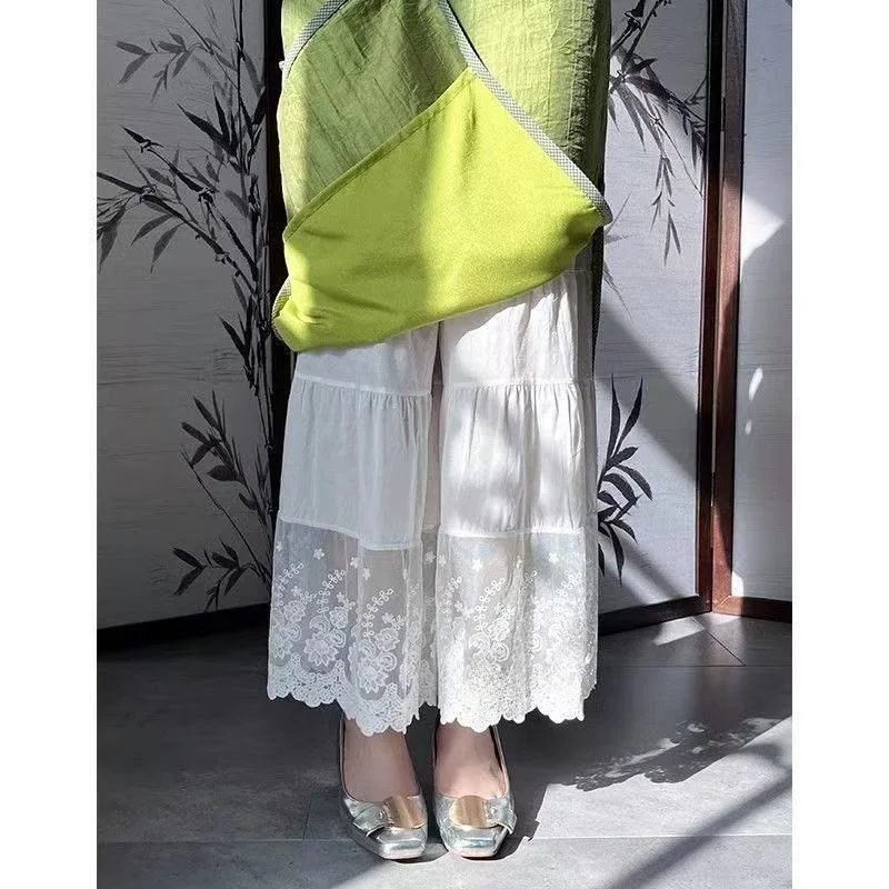 Loose Wide Leg Pants Lace Trim Midi Length Inner Wear Women's Fashion Summer Outfit Chiffon Color Block Layering Base L...
Loose Wide Leg Pants Lace Trim Midi Length Inner Wear Women's Fashion Summer Outfit Chiffon Color Block Layering Base L...