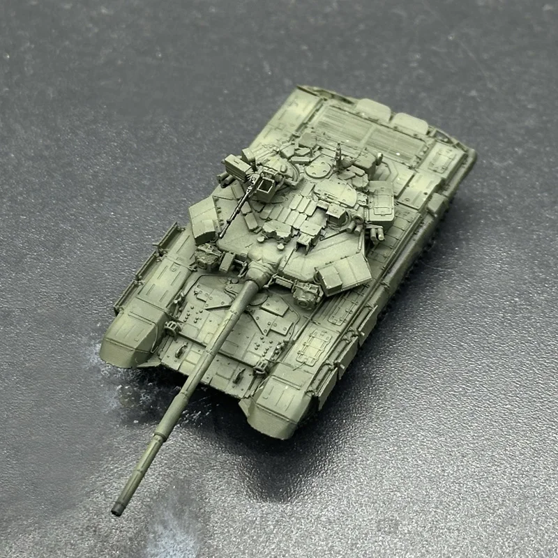 1 шт., имитация основного боевого танка T-90A, масштаб 1/144, миниатюрный бронеавтомобиль, цветная готовая модель для коллекции, декор для рабочего стола
1 шт., имитация основного боевого танка T-90A, масштаб 1/144, миниатюрный бронеавтомобиль, цветная готовая модель для коллекции, декор для рабочего стола