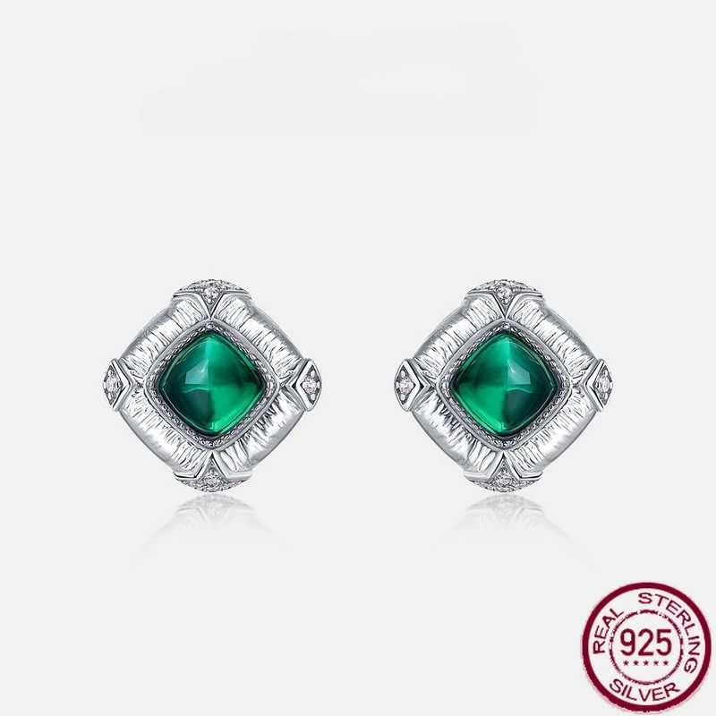 New S925 pure silver sugar tower technology cultivates emerald inlaid colorful treasures, retro light luxury wedding jewelry
New S925 pure silver sugar tower technology cultivates emerald inlaid colorful treasures, retro light luxury wedding jewelry
