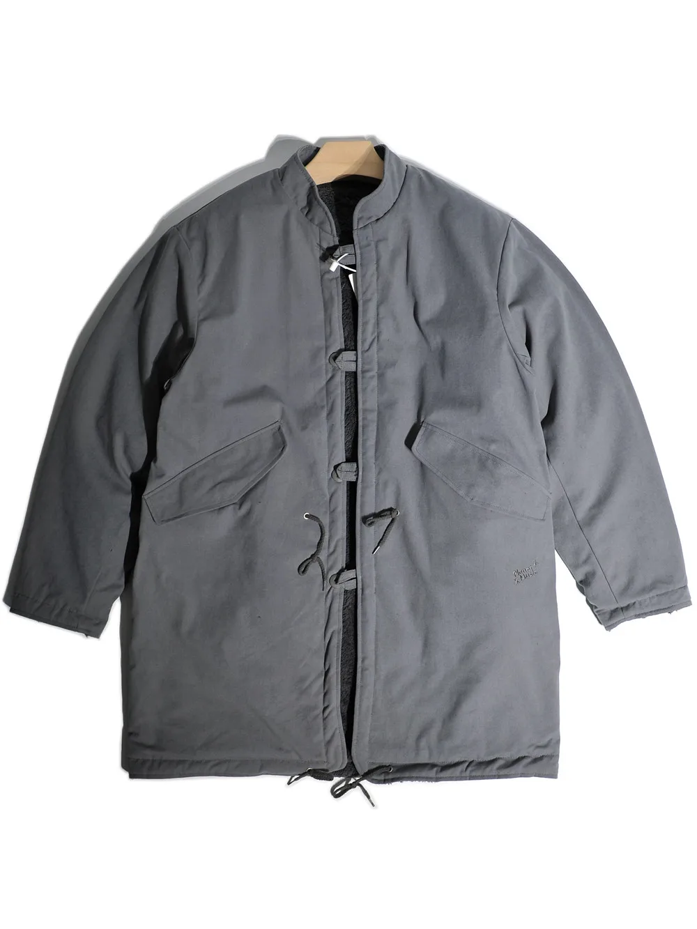 Flannel Double-sided American Retro Stand Up Collar Windbreaker Mid Length Parka Coat Cotton Jacket for Men
Flannel Double-sided American Retro Stand Up Collar Windbreaker Mid Length Parka Coat Cotton Jacket for Men