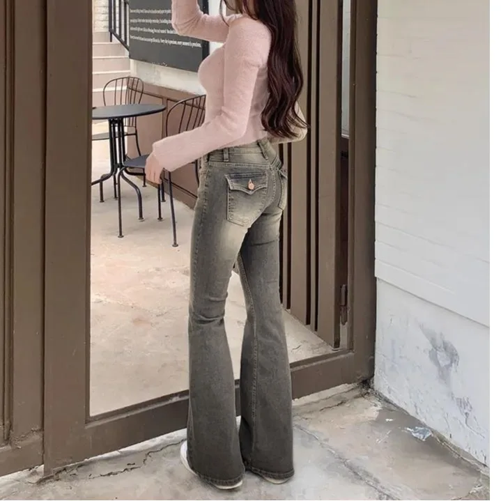 Summer 2026 Chic Low Waist Micro Flared Denim Shorts Korean Style Distressed High Elasticity Cotton Polyester Blend Ladies Jeans
Summer 2026 Chic Low Waist Micro Flared Denim Shorts Korean Style Distressed High Elasticity Cotton Polyester Blend Ladies Jeans