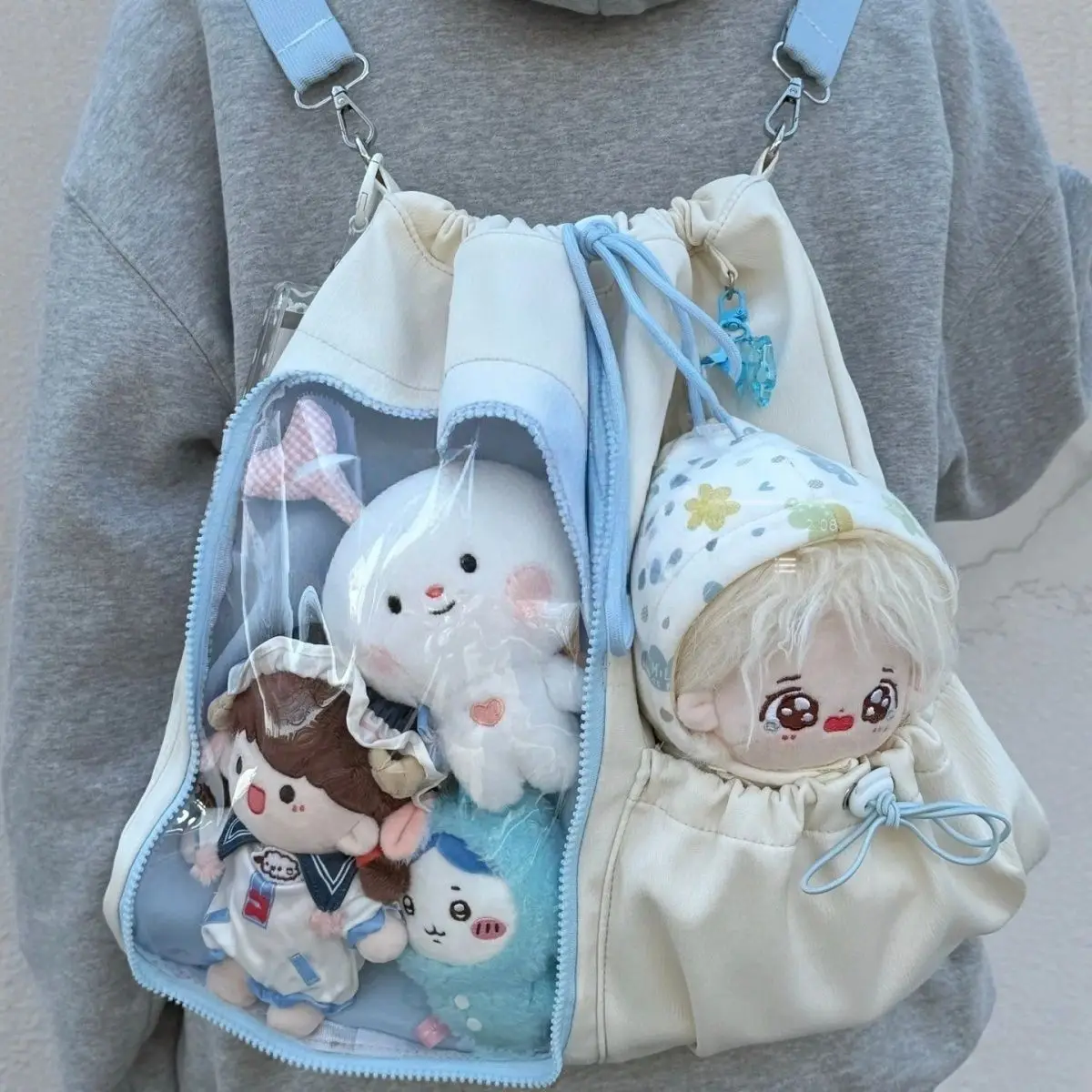 20 Cm Doll Wide Shoulder Strap Large Capacity Backpack Crossbody Bag Cute College Style Drawstring Dolls Bag Ulzzang Ita Bag
20 Cm Doll Wide Shoulder Strap Large Capacity Backpack Crossbody Bag Cute College Style Drawstring Dolls Bag Ulzzang Ita Bag