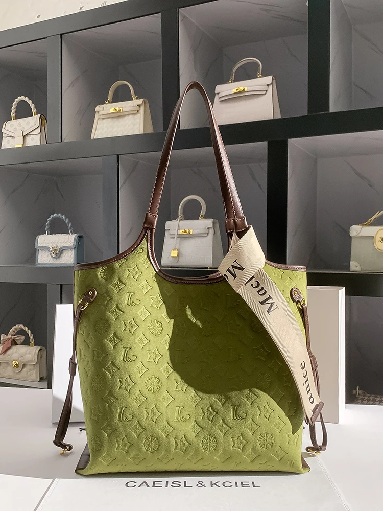 Женская большая сумка-тоут CAEISLKCIEL из натуральной кожи с цветочным принтом, съемная наплечная сумка в британском стиле
Женская большая сумка-тоут CAEISLKCIEL из натуральной кожи с цветочным принтом, съемная наплечная сумка в британском стиле